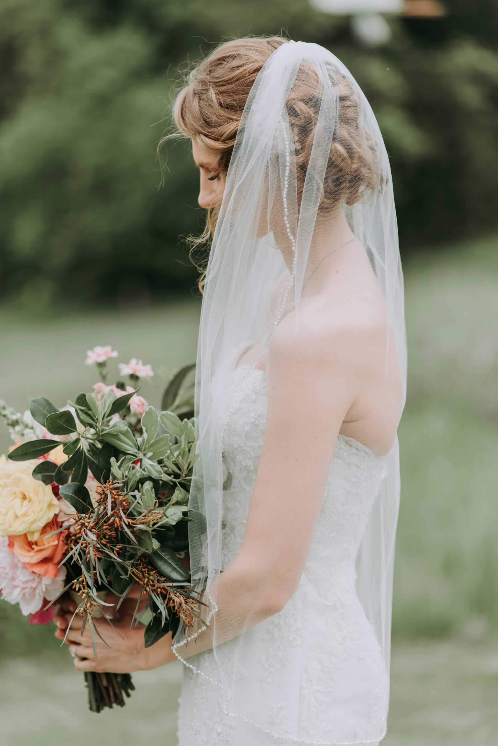 How to Choose The Best Bridal Studio for You